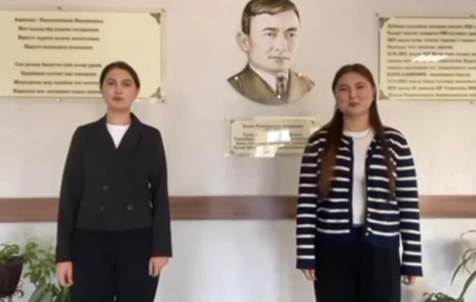 Учащиеся 9