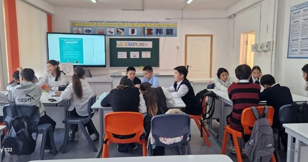 17.11.2025 күні  7»А»сыныбында «Буллингке жол берме» атты сынып сағаты өтті