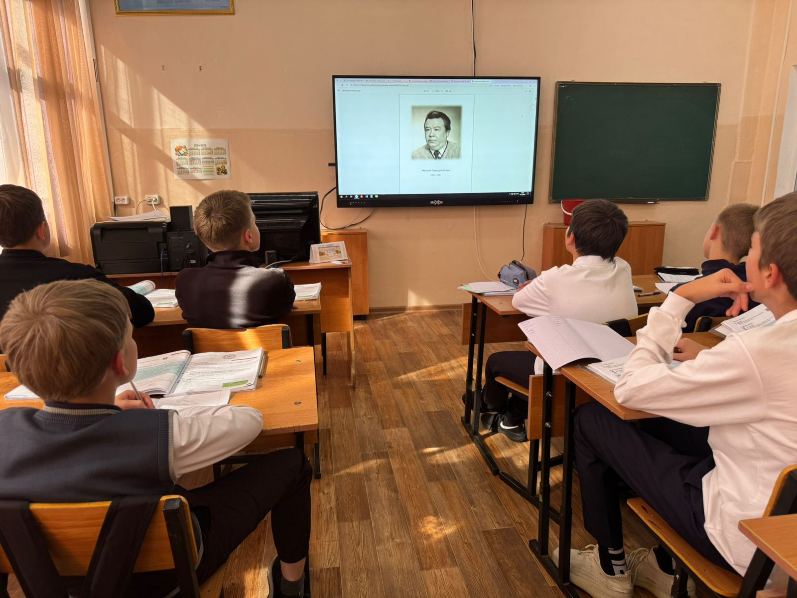 Қазақстан Республикасының танымал композиторы және мемлекеттік әнұран музыкасының авторы Әбілахат Еспаевтың туғанына 100 жыл толуына орай 7-сыныпта тақырыптық сабақ өтті.