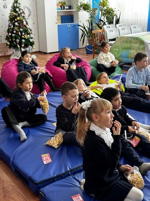 Қысқы демалыс кезінде мектебімізде оқушылардың бос уақытын тиімді әрі қызықты өткізу мақсатында түрлі іс-шаралар ұйымдастырылды.