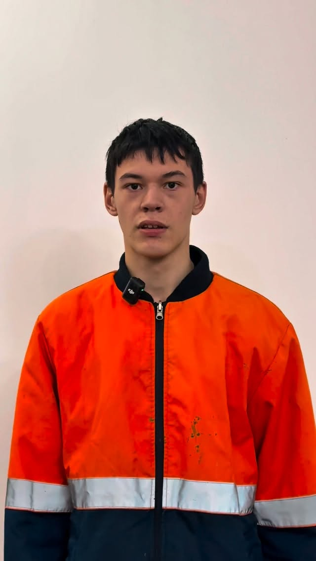 Участник конкурса видеороликов «Образ человека труда» ученик 11 класса школы имени Н.Абдирова - Рахмет Султан.