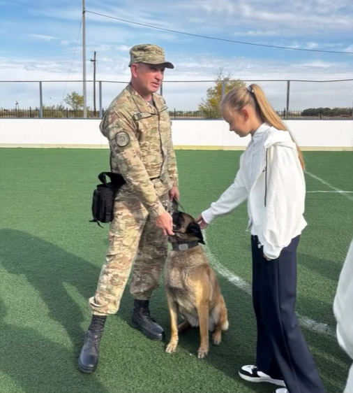 Настоящий урок верности и профессионализма!