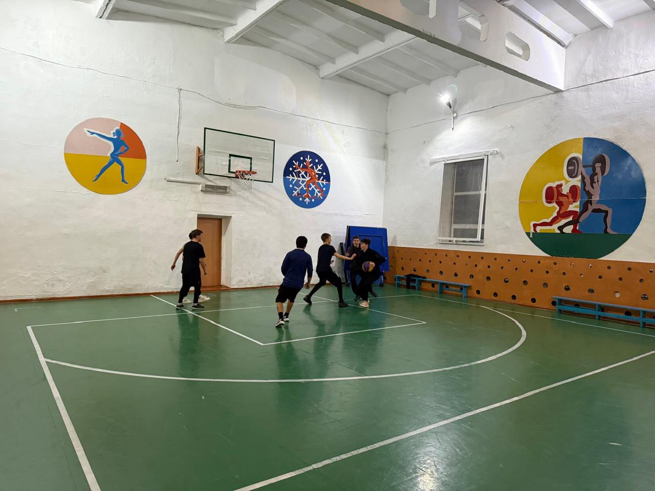 Міржақып Дулатұлы атындағы ЖББМ-де оқушылардың қысқы каникулын тиімді ұйымдастыру мақсатында жоспарға сәйкес 5–11 сынып оқушыларымен стритбол ойыны ұйымдастырылды. Іс-шараның мақсаты – оқушылардың бос уақытын тиімді өткізу, салауатты өмір салтын қалыптаст