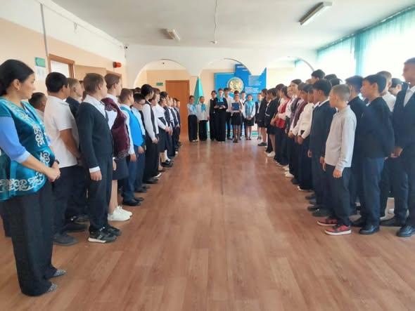 Бұл өмір қауіпсіздігі үшін өте маңызды екені туралы оқушылар, қызметкерлер, мұғалімдермен әңгіме сұхбат жүргізілді.