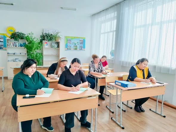 2026 жылғы 5 қаңтарда мектебімізде гуманитарлық пәндер бірлестігінің отырысы өтті.