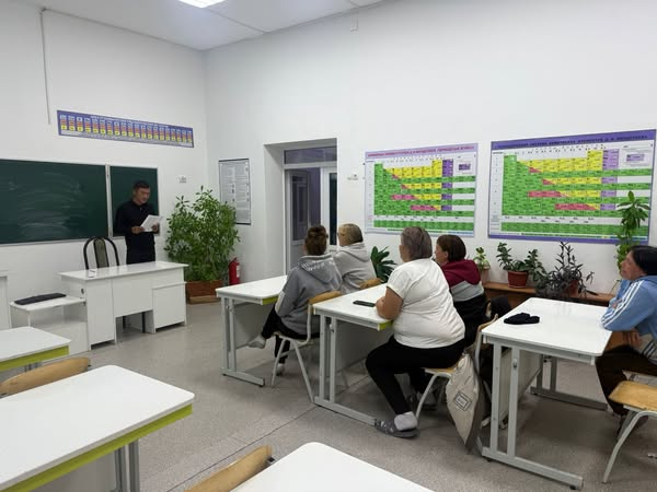 11 сентября в 7 классе состоялось родительское собрание на тему: «Ответственный родитель, поддерживающий учитель и безопасная школа в воспитании 
