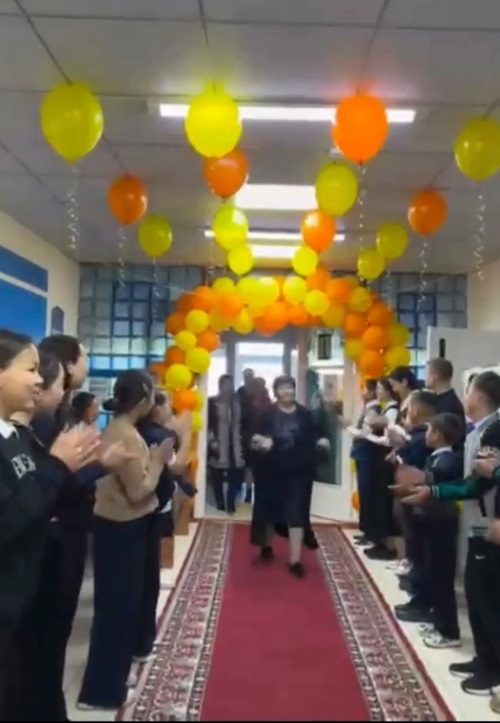Ұстаз – ұлттың ұлағатты тұлғасы!