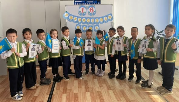 1”Ә”сыныбында  Тәуелсіздік күніне арналған сынып сағаты өтті.